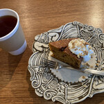 ビノワ カフェ - 食器がとても可愛いく、イートインの楽しみでもあります！