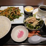 上海菜館 - スペシャルランチ(チンジャオロース、ホットコーヒー)