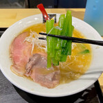 超純水採麺 天国屋 - 小松菜