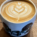 Futatsubo Shokudou - 「 カフェラテ 」
                味わい深いカフェラテと可愛いコーヒーカップで癒されます。