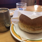 Komeda Kohi Ten - ♪エッグバーガー¥480 アイス珈琲¥450