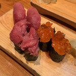 吉光 - 中トロ、いくら、中落ち（奥から時計回り）