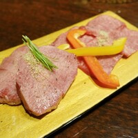 黒毛和牛焼肉 虎斑 北新地店 - 