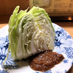 やきとり良太 - 生キャベツ（300円）