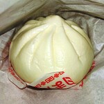 LAWSON - 料理写真:ジューシー肉まん