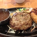 ビッグボーイ - ハンバーグ、牛肉コロッケ本日ランチ