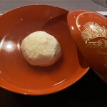 Edomae Shibahama - 芝海老真薯の吸い物　芝海老をとても大切にされている様です　口当たり良く身体に染み入る一杯