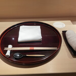 車力門 おの澤 - 綺麗な店内、綺麗なセット