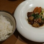 創作酒場 喜楽  - と、白ご飯(200円)