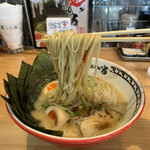 とんこつ愛があふれてる ラーメン とりこ - 