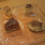 L'Atelier de Fujii - デザート盛り合わせ／左上からゆり根プディング・右上ＮＹチーズケーキ・左下タルトタタン・右下ティラミス