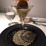 フランス料理 ル・クール - 洋梨のコンポートと和栗のモンブラン