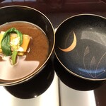 Ginza Seiran - 季節感ある、お皿（椀蓋内側可愛い）。