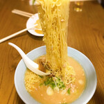 食道楽 - 細縮れ麺！ひき肉がこぼれ落ちます！