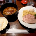 RAMEN 風見鶏 - 『極』濃厚カレーつけ麺(味玉)、ランチライス