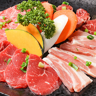 炭火焼肉 牛族_1