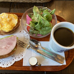 神戸にしむら珈琲店 - サラダセットとブレンドコーヒー（ホット）