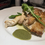 ガフーリオ - 地鶏のグリルの角度を変えて（付け合せは見にくいですね）