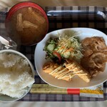 白いピアノ - 日替りランチ550円＋ご飯大盛100円