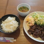Supaisu Bokkusu - 牛ハラミ焼き肉定食