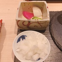 焼鳥 みかど - 鬼おろし、ピクルス