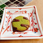 スペースMu - お茶請けの小皿がまた可愛い