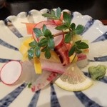 お造り（鮪・いか・野菜