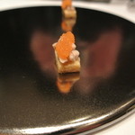 カンテサンス - アン肝のサブレ白マスの卵のせ