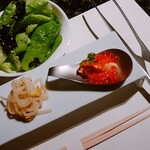 Toukyou Yakiniku Ittouya - 前菜とおまかせサラダ