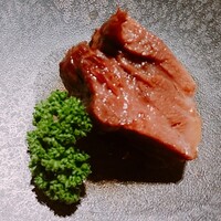 東京焼肉 一頭や コレド室町テラス店 - 茹で牛タン