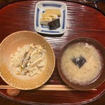 比良山荘 - 土鍋ご飯と鯉のあら汁