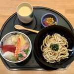 すし屋 銀蔵 - 海鮮丼・うどんセット ¥880