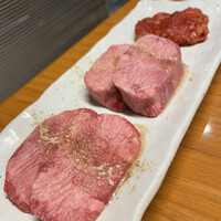 焼肉家 KAZU 神楽坂 - 