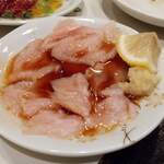 和風もつ料理 あらた - ミノ湯引き