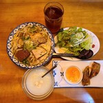 ベトナム料理 HOA SEN - ブン・フォー・フェ(1100円)です。