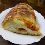 ブランジェリーショコラ - ガッツリ系。ベーコンフロマージュ。