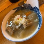 串まさ - モツ煮　１００円！もちろん税込