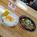 立ち喰いそば屋 天勇 - 卵かけごはん・かけそばをセットで！