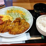 ケンミン食堂 - Cランチ 690円