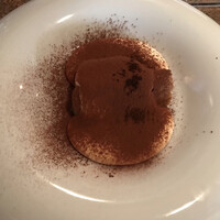 ボッテゴン - ドルチェはさっぱりとしたティラミス