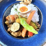 クオークプラスグルニエ - 野菜たっぷりのドライカレー