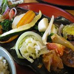 Tarobeju - 野菜本来の味を活かした料理（アップ）