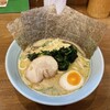 壱九家 - ラーメン700円麺硬め。海苔増し100円。