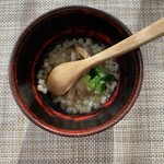 石臼挽き蕎麦香房 山の実 - 蕎麦の実のお粥