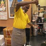 スリマンガラム - マハさん自らチャイを入れて頂きました