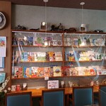 えほんカフェ ロアール - 店内の絵本は、自由に、読めますよ！