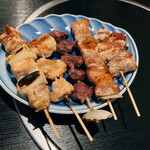 元祖 7種の牛串がある店 焼鳥居酒屋 はなぶさ - 焼き鳥〜♪