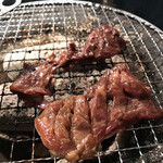 Kanteki Horumon Yakiniku Tsuru - 