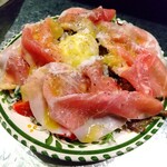 ガットリベロ - フルーツトマトと生ハムのシーザーサラダ