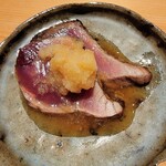 鮨 さかい - 戻り鰹の塩たたき